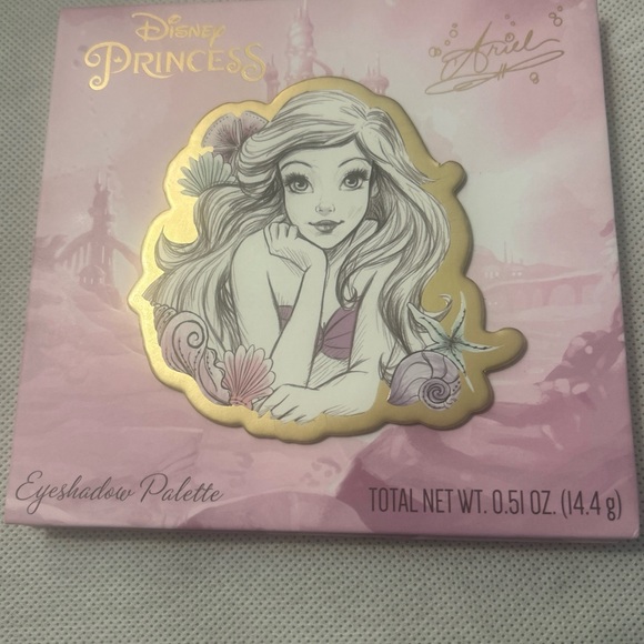 DISNEY PRINCESS ARIEL EYESHADOW PALETTE - Picture 1 of 2